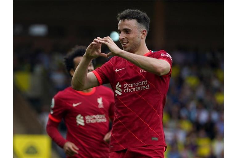 Diogo Jota (r) schoss Liverpool in Norwich in Führung. Foto: Joe Giddens/PA Wire/dpa