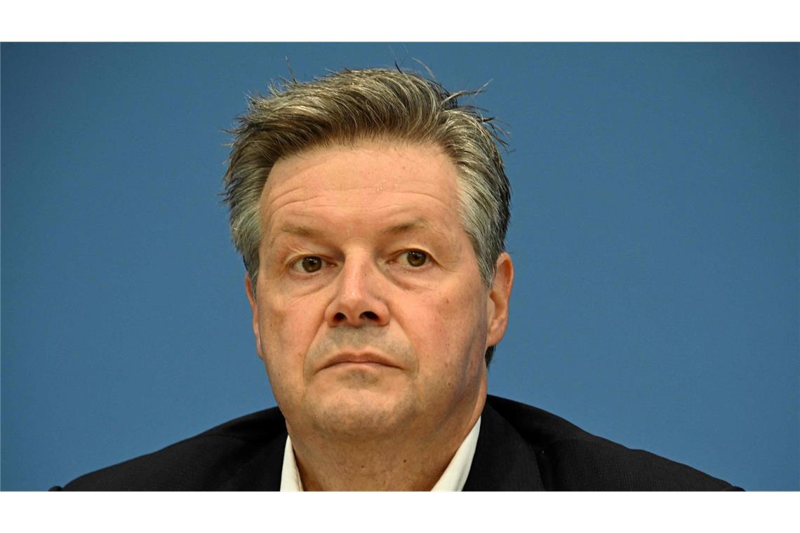 Rompf verzichtet auf Chefposten bei Bahn-InfraGo Dirk Rompf verzichtet auf den Chefposten bei der Infrastruktursparte InfraGo.