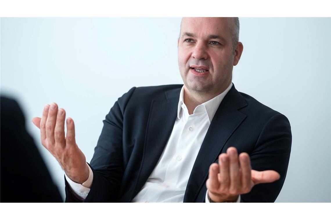 "Respektlos": Idee für Rentner-Pflichtjahr stößt auf Kritik DIW-Präsident Marcel Fratzscher zieht mit einem Vorschlag für eine Rentner-Pflichtjahr Kritik auf sich. (Archivbild)