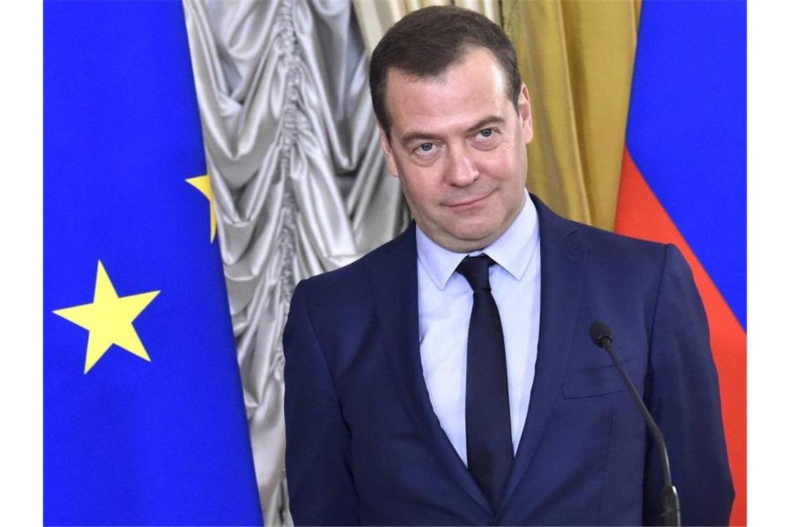 Neue russische Regierung vorgestellt - Lawrow bleibt im Amt Dmitri Medwedew war als Ministerpräsident Russlands zurückgetreten. Foto: Jussi Nukari/Lehtikuva/dpa