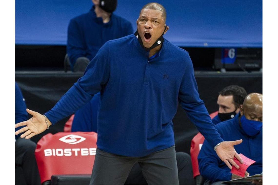 Doc Rivers prangert nach dem Sturm auf das Kapitol in Washington die Ungleichbehandlung durch die Sicherheitsbehörden an. Foto: Chris Szagola/AP/dpa