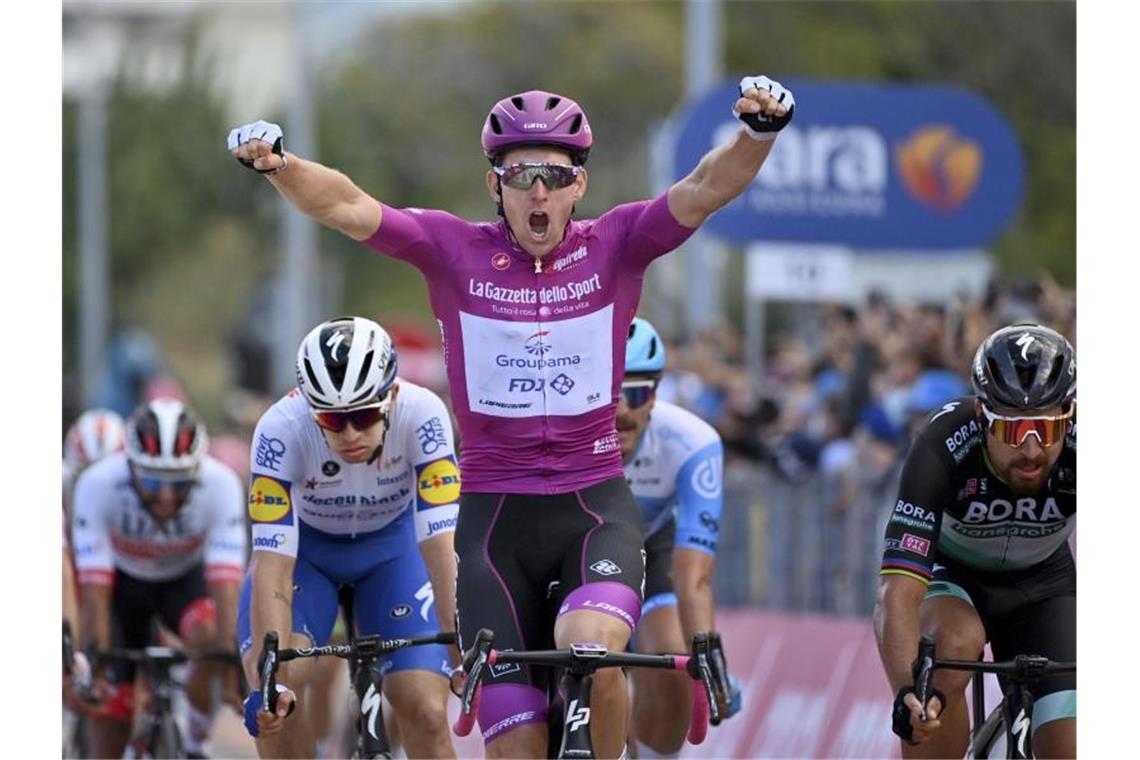 Dominiert weiter den Giro d’Italia: Der Franzose Arnaud Démare gewinnt die 11. Etape. Foto: Massimo Paolone/LaPresse/dpa