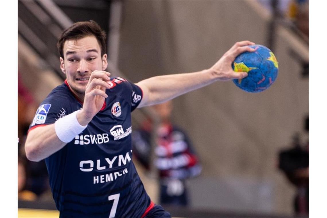 Bietigheims Handballer verlängern mit Dominik Claus Dominik Claus in Aktion. Foto: Fabian Sommer/Archivbild