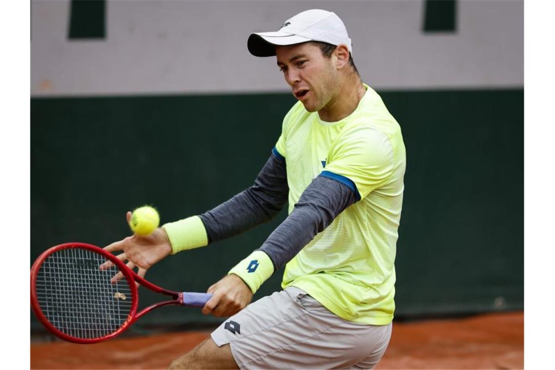 Dominik Koepfer steht nach einem Sieg gegen Antoine Hoang in der zweiten Runde. Foto: Thomas Samson/AFP/dpa