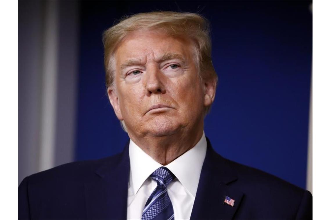 Donald Trump bei einer der Pressekonferenzen im Weißen Haus zum Coronavirus. Foto: Alex Brandon/AP/dpa