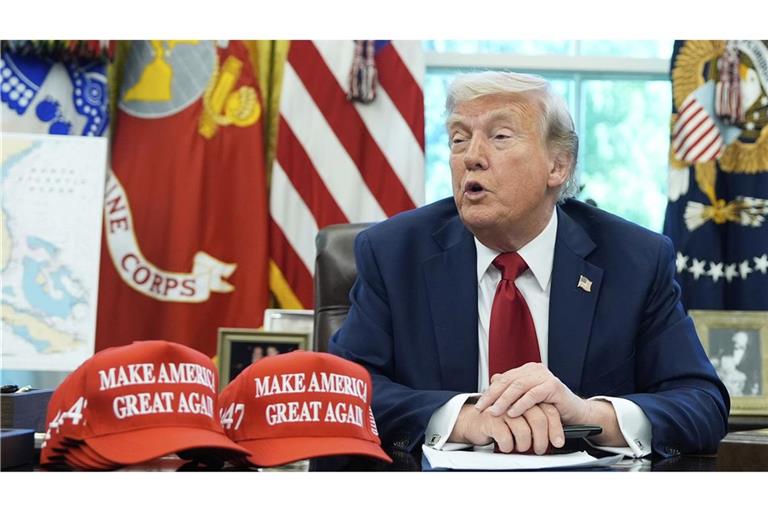 Donald Trump für sein Dekret von Greenpeace und China kritisiert.