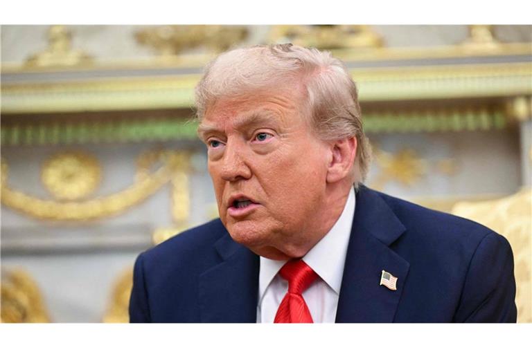 Donald Trump hat im Rechtsstreit um bestimmten weitreichenden Zölle auf Importe den Obersten Gerichtshof eingeschaltet. (Archivbild)