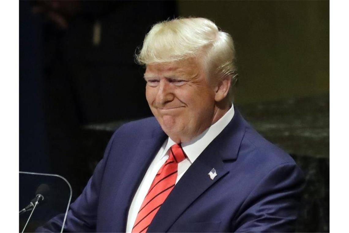 Trump schont seine Gegner in UN-Rede Donald Trump, Präsident der USA, spricht auf der 74. Sitzung der Generalversammlung der Vereinten Nationen. Foto: Evan Vucci/AP