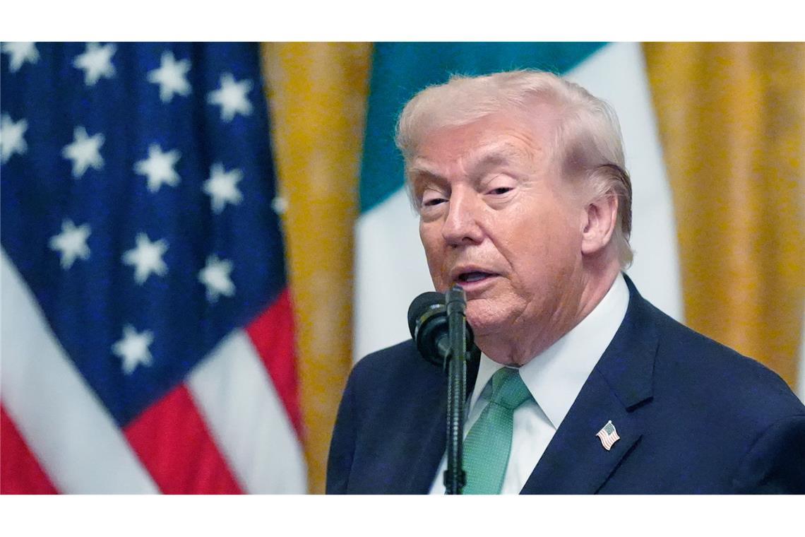 Donald Trump sagt, es sei eine „große Ehre“ für ihn gewesen, den Angriffsbefehl auf den Iran zu geben.