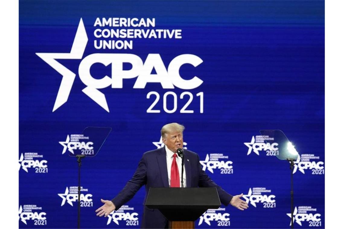 Donald Trump spricht auf der Konferenz CPAC, einer Veranstaltung konservativer Aktivisten. Foto: John Raoux/AP/dpa