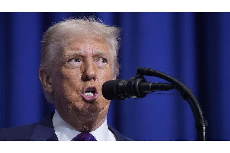 Donald Trump verkündete einen neuen weltweiten Basiszoll. (Archivbild)