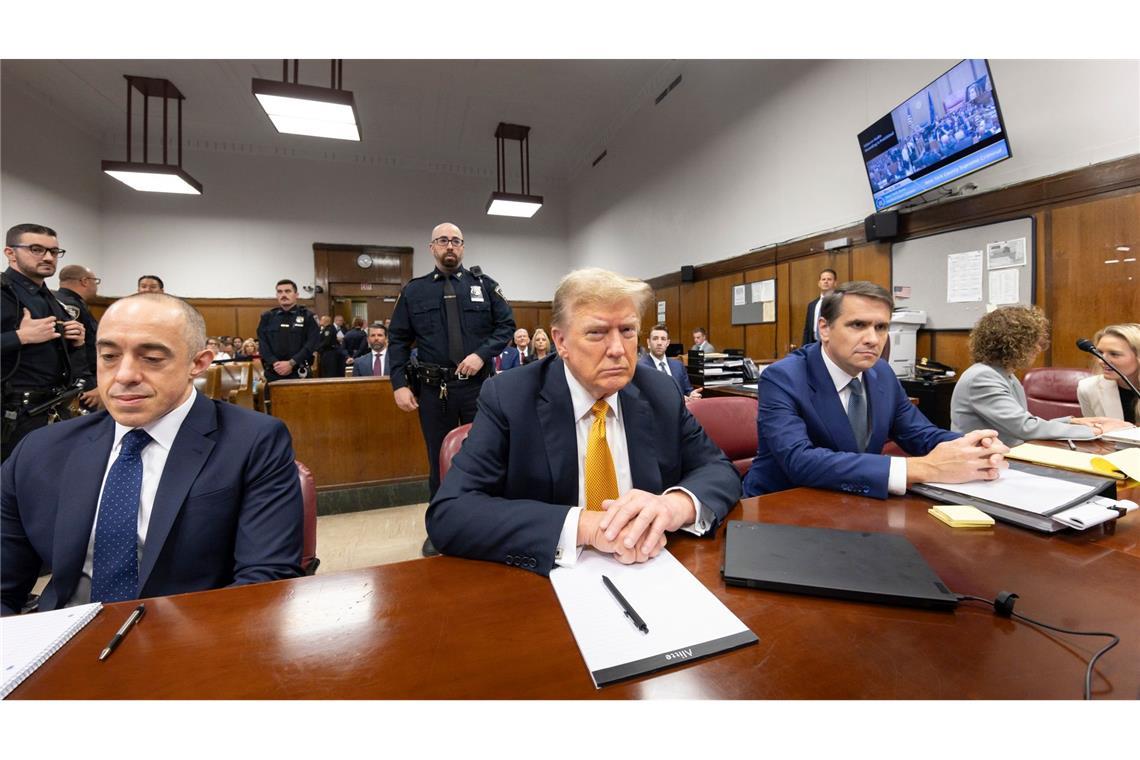 New Yorker Richter hält an Schuldspruch gegen Trump fest Donald Trump vor Gericht in Manhattan im Mai.