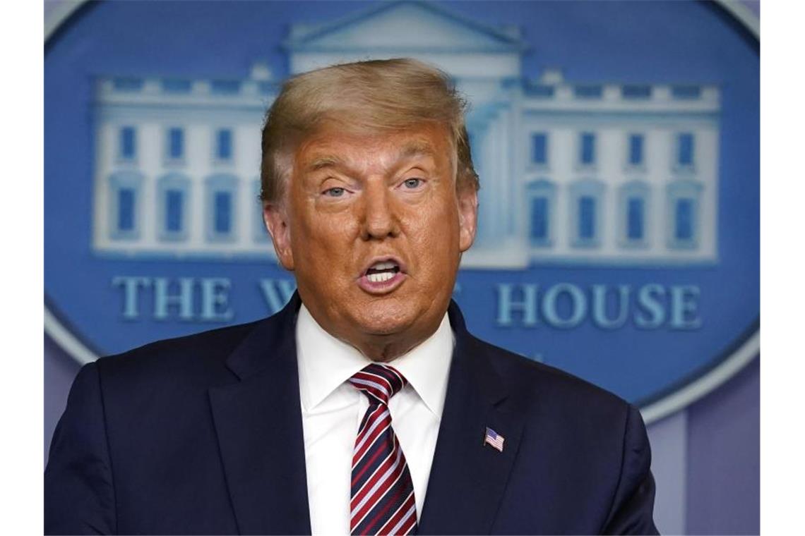 Biden gewinnt Präsidentenwahl - Trump will nicht weichen Donald Trump will den Sieg seines Herausforderers nicht anerkennen. Foto: Evan Vucci/AP/dpa