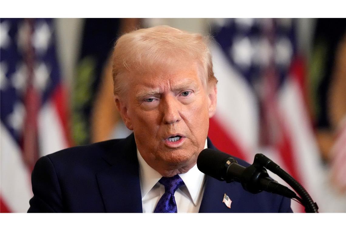 Weißes Haus: Erste Migranten werden nach Guantánamo gebracht Donald Trumps neuester Vorstoß ist umstritten und sorgt einmal mehr für Aufsehen. (Archivbild)