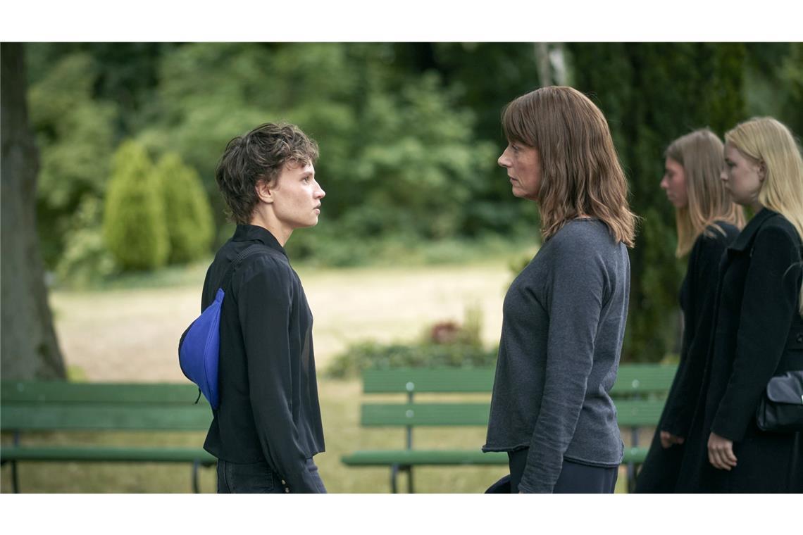 Doreen Brasch nutzt die Gunst der Stunde für ein paar Fragen.