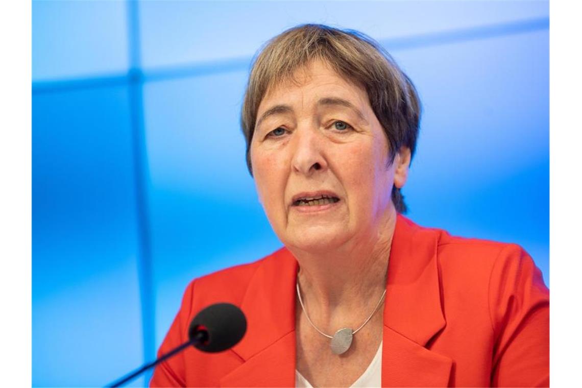 GEW-Chefin: Abschlussklassen sollen Unterricht aufnehmen Doro Moritz, Vorsitzende der Gewerkschaft Erziehung und Wissenschaft (GEW), spricht. Foto: Sebastian Gollnow/dpa/Archivbild