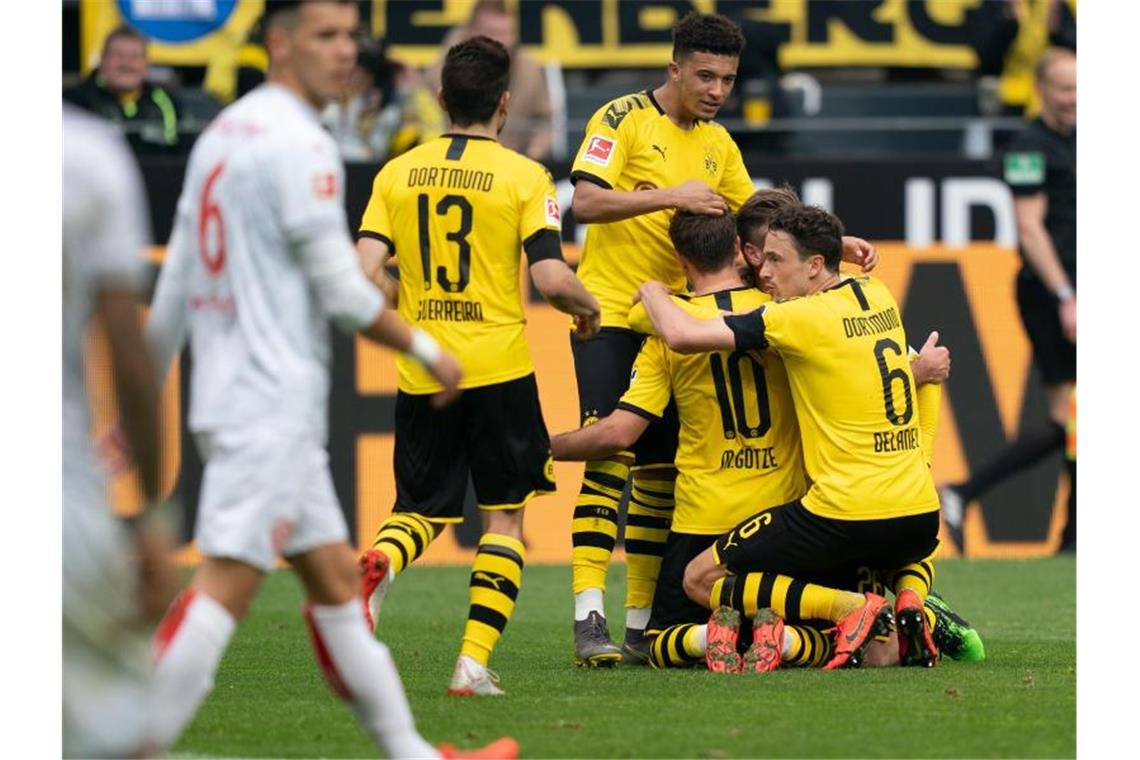 Dortmund sieht sich vor dem letzten Bundesliga-Spieltag emotional im Vorteil. Foto: Bernd Thissen
