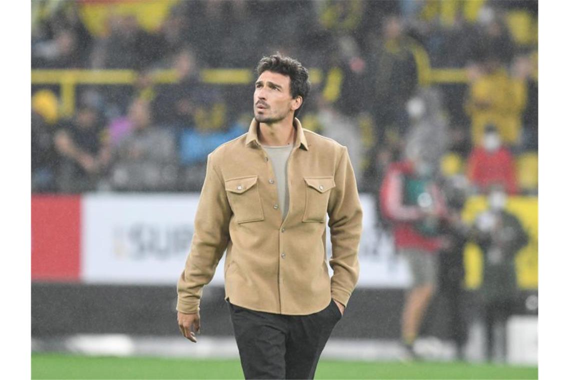 Dortmund zunächst ohne Rückkehrer Hummels und Can Dortmunds Abwehrspieler Mats Hummels kommt ins Stadion. Foto: Bernd Thissen/dpa/Archivbild