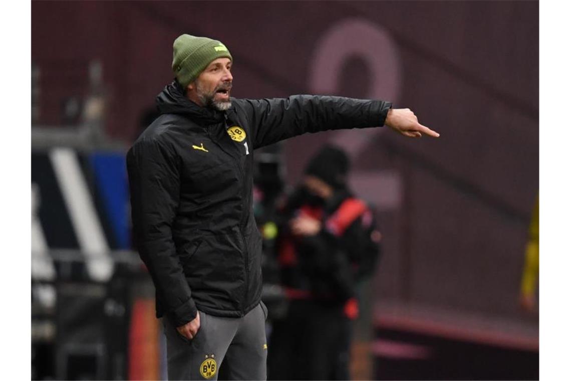 Topspiel gegen Freiburg: BVB will Bayern-Druck erhöhen Dortmunds Cheftrainer Marco Rose fordert von seiner Mannschaft das Starten einer Siegesserie ein. Foto: Arne Dedert/dpa