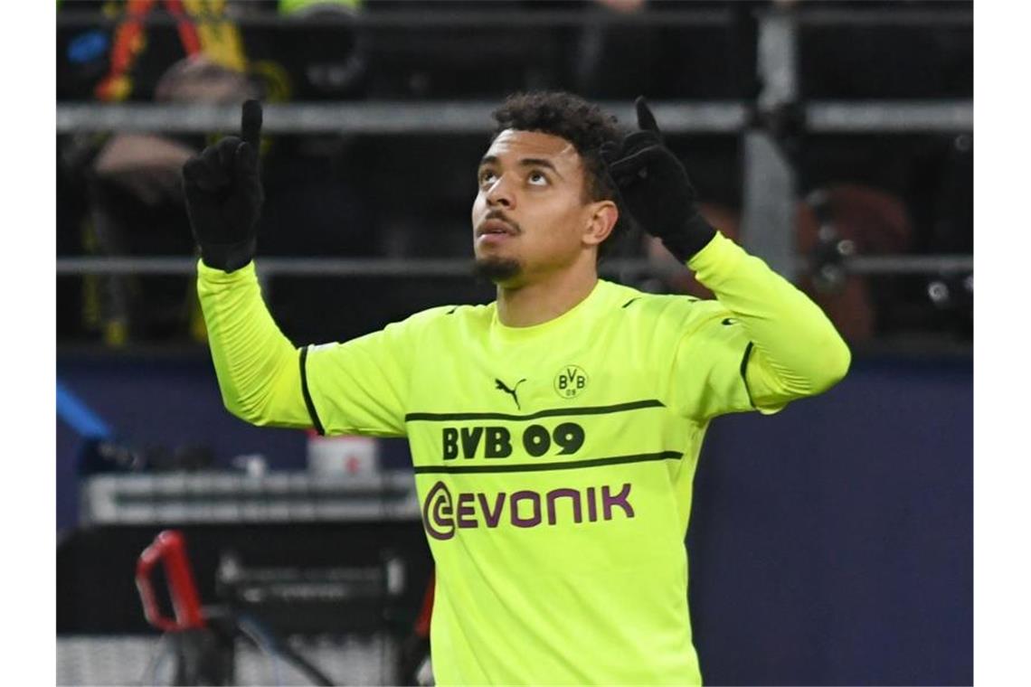 Dortmunds Donyell Malen jubelt nach seinem Tor zum 1:0. Foto: Bernd Thissen/dpa