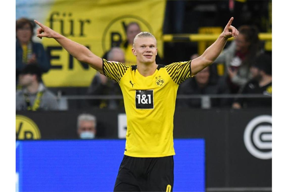 Haaland nicht zu stoppen - Rose warnt Konkurrenz Dortmunds Erling Haaland steht nach fünf Spieltagen in der Bundesliga bereits bei sieben Treffern. Foto: Bernd Thissen/dpa