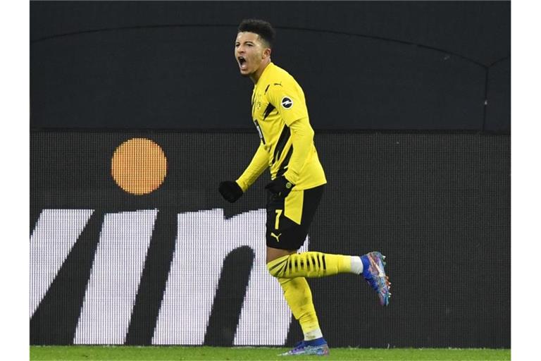 Dortmunds Jadon Sancho bejubelt sein Tor zum 2:0. Foto: Martin Meissner/Pool AP/dpa