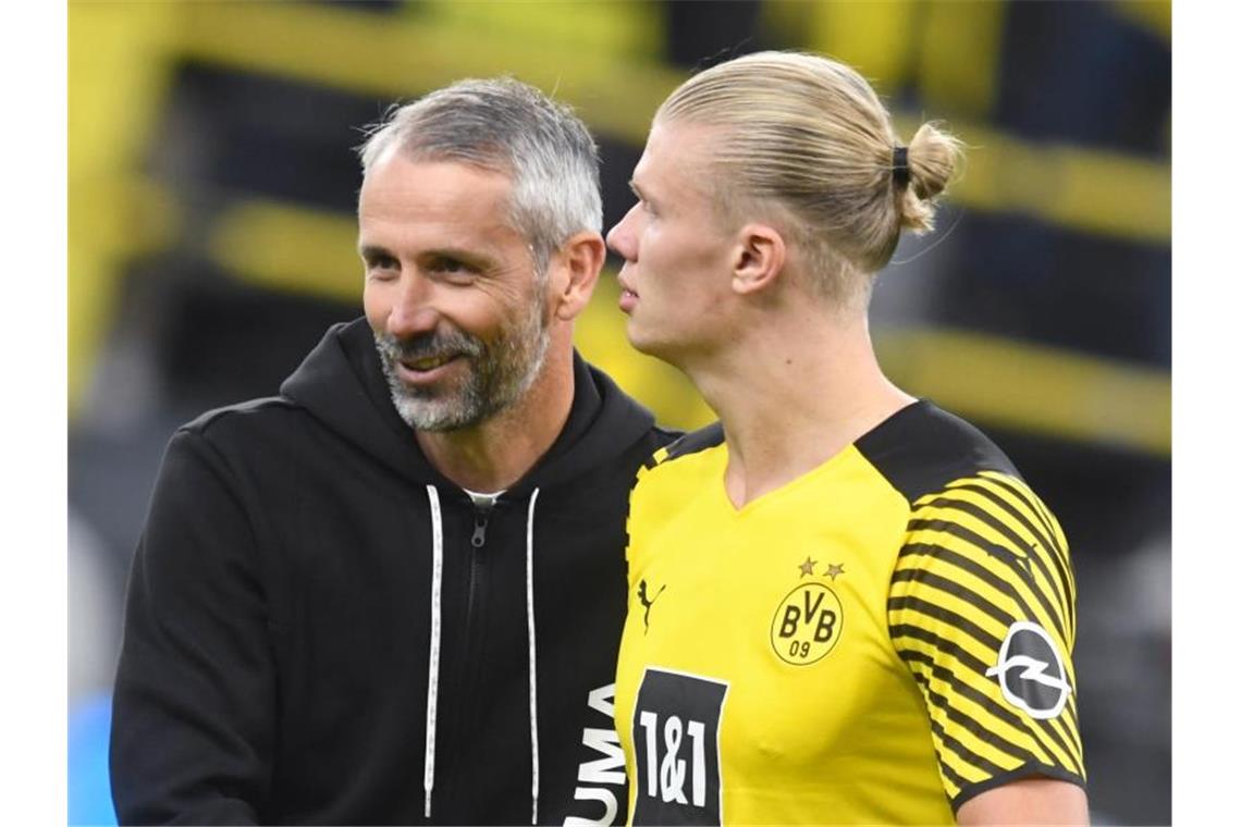 BVB sehnt Comeback von Haaland und Reus herbei Dortmunds Trainer Marco Rose bangt um den Einsatz von Stürmer Erling Haaland. Foto: Bernd Thissen/dpa