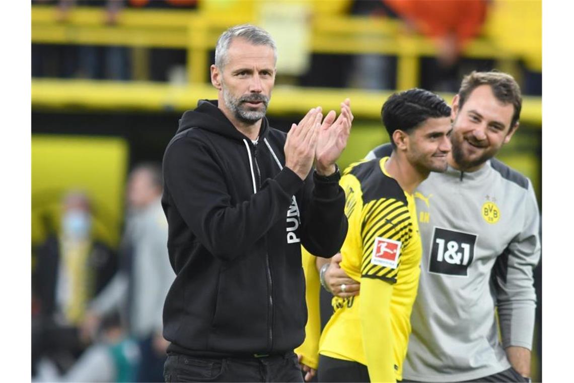 Dortmunds Trainer Marco Rose gibt sich vor der Partie in Mönchengladbach gelassen. Foto: Bernd Thissen/dpa