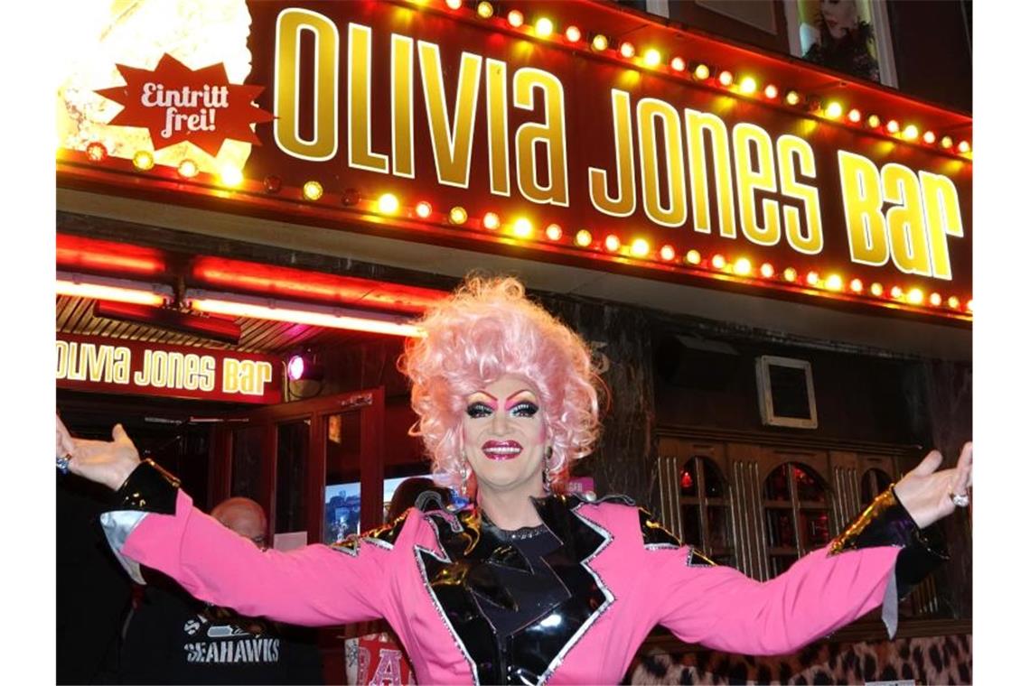 Dragqueen Olivia Jones führte in einer virtuellen Tour über die Reeperbahn. Foto: Magdalena Tröndle/dpa