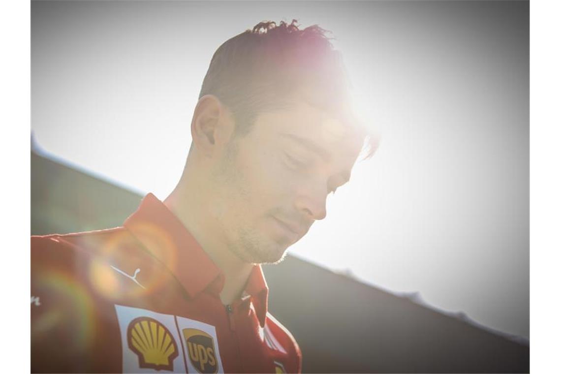 Ferrari in Rennstimmung mit Frühaufsteher Leclerc Drehte in Maranello Runden mit dem Ferrari SF1000: Charles Leclerc. Foto: Chris Putnam/ZUMA Wire/dpa