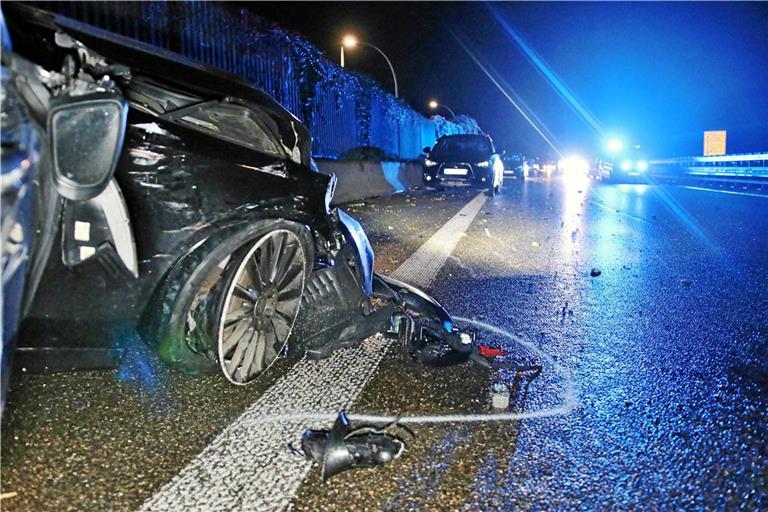 Drei Fahrzeuge wurden bei dem Unfall demoliert.Foto: 7aktuell.de/Kevin Lermer