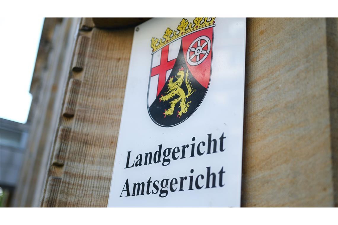 Vater getötet - 18-Jähriger zu Haftstrafe verurteilt