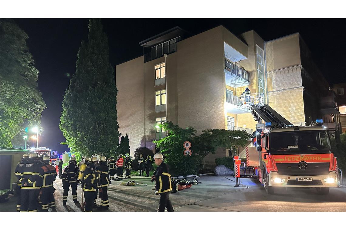 Brand in Klinik: Drei Tote und Dutzende Verletzte Drei Patienten starben bei dem Brand.