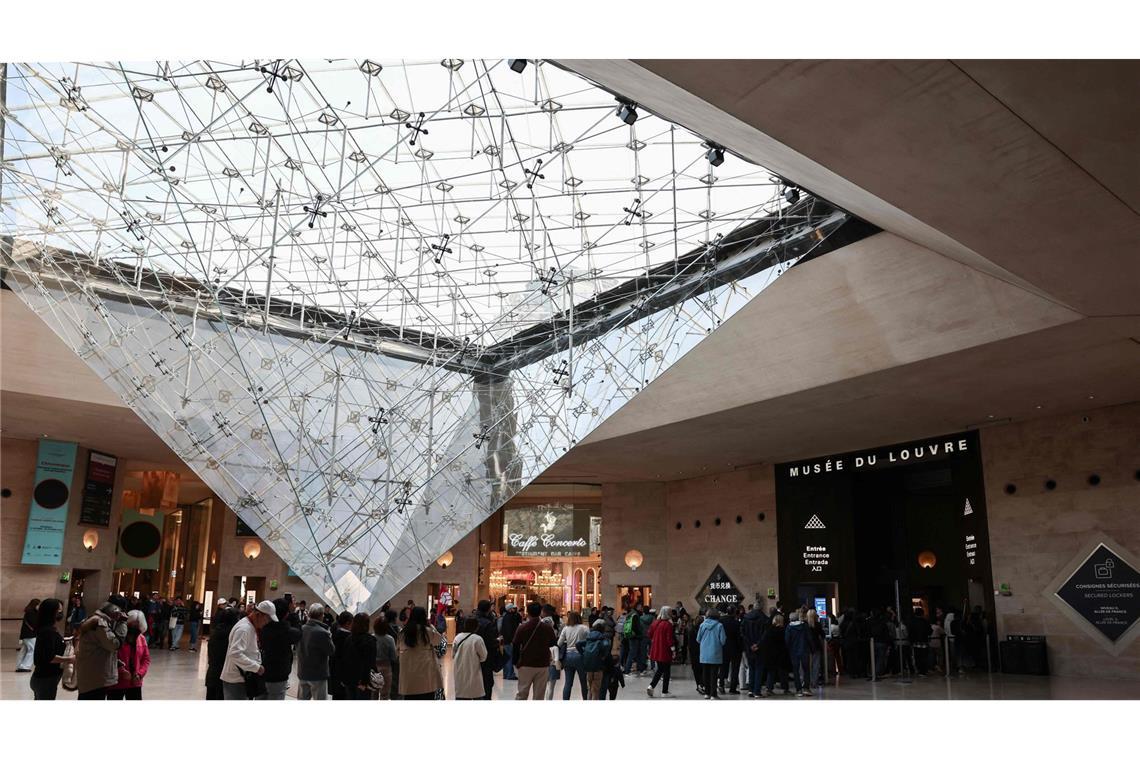 Drei Tage nach dem spektakulären Raub hat der Louvre wieder für Besucher geöffnet. (Archivbild)