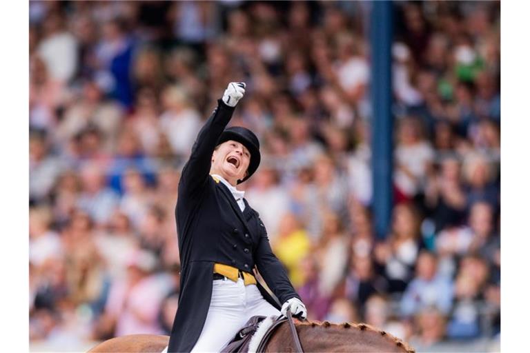 Dressurreiterin Isabell Werth hat mit Bella Rose 2 den Großen Preis von Aachen gewonnen. Foto: Rolf Vennenbernd
