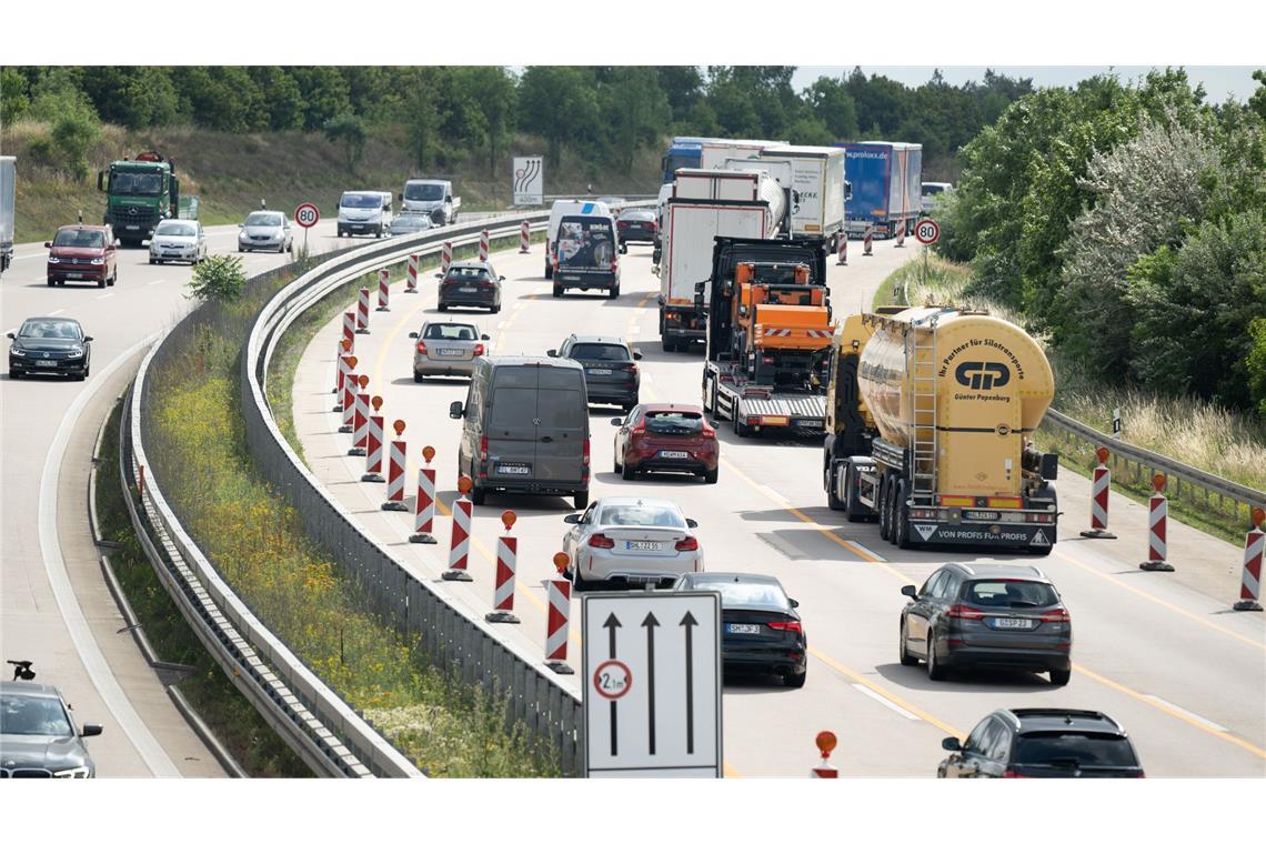 Finanzlücke bei Autobahnen - Brückensanierungen in Gefahr? Drohen Baustopps wegen fehlenden Geldes? (Archivbild)