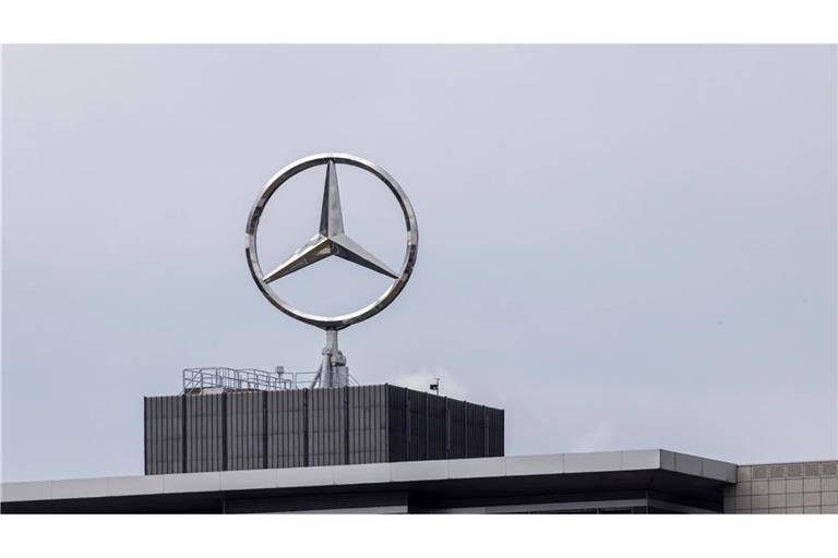 Dunkle Wolken über dem Mercedestern – stellvertretend für die ganze Branche