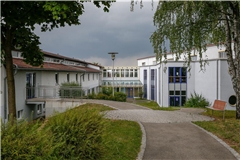 Dunkle Wolken über Kirchbergs Grundschule: das neue Schuljahr mit offenen Fragen rund um die Schulleitung. Archivfoto: Alexander Becher