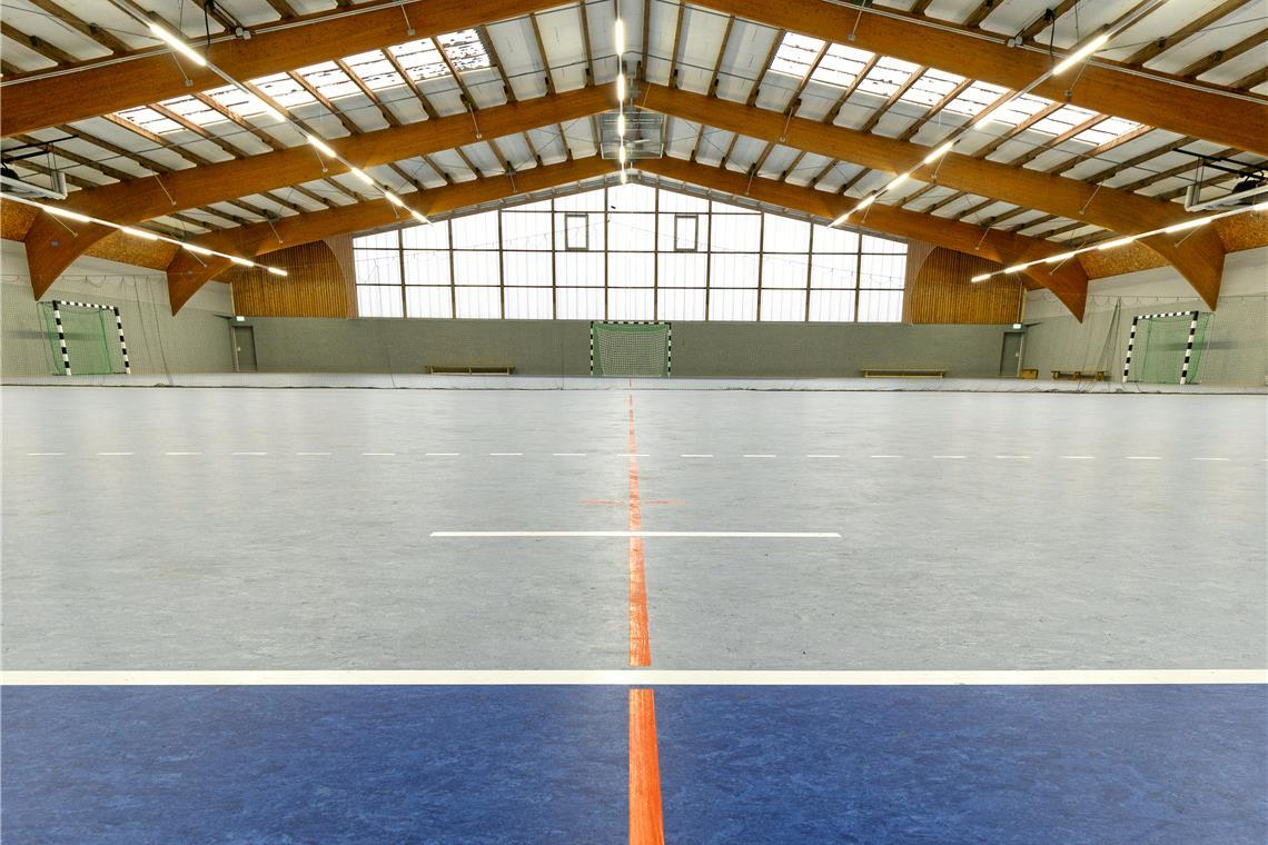 Durch das Trainingszentrum in der ehemaligen Tennishalle sind Kapazitäten in der Gemeindehalle freigeworden. Archivfoto: Alexander Becher