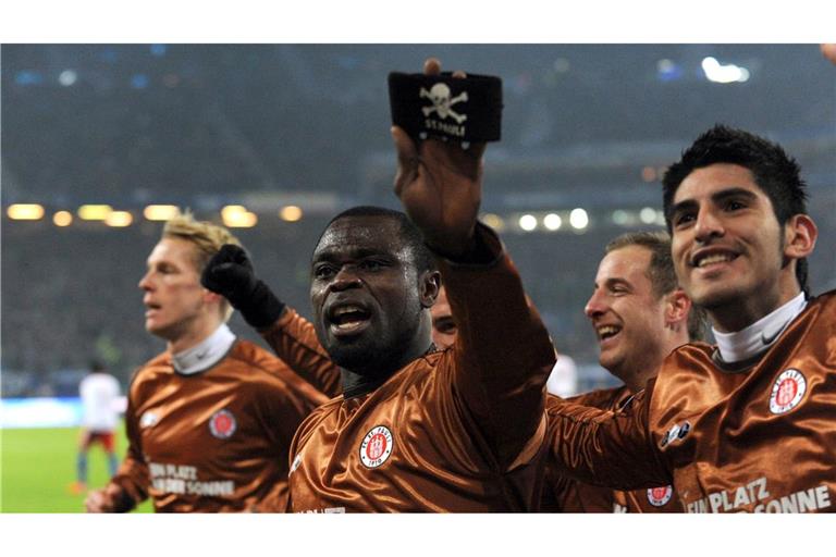 Durch ein Tor von Gerald Asamoah gewann der FC St. Pauli im Februar 2011 das Stadtderby gegen den HSV mit 1:0.