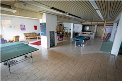 Eher provisorisch war der Jugendtreff im ehemaligen Supermarkt untergebracht. Nun soll es eine bessere Lösung geben. Archivfoto: Alexander Becher