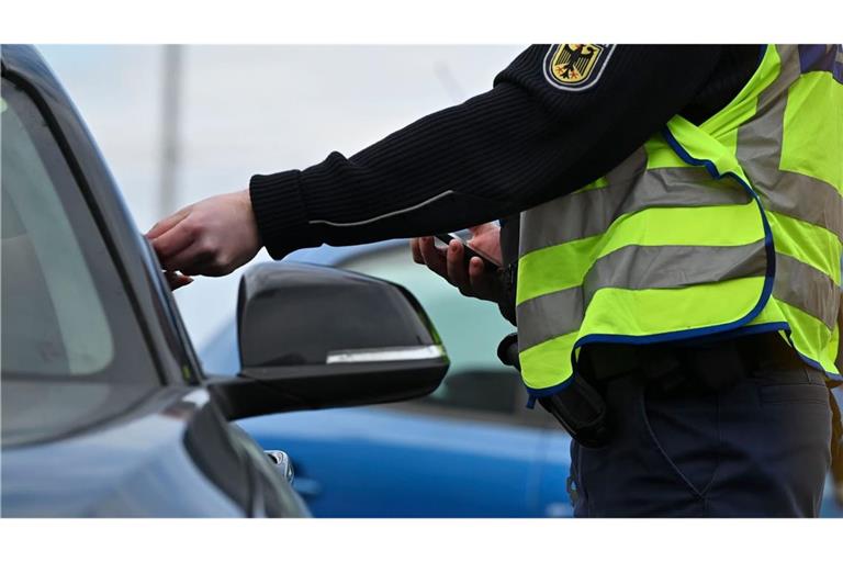 Eigentlich sind Grenzkontrollen im Schengen-Raum nicht vorgesehen. (Symbolbild)