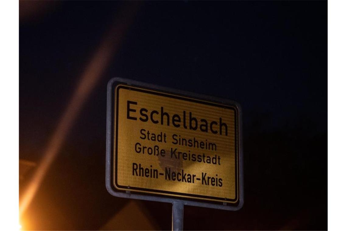 Ein 13-jähriger Junge ist an einem Waldrand bei Sinsheim-Eschelbach tot aufgefunden worden. Foto: Marijan Murat/dpa