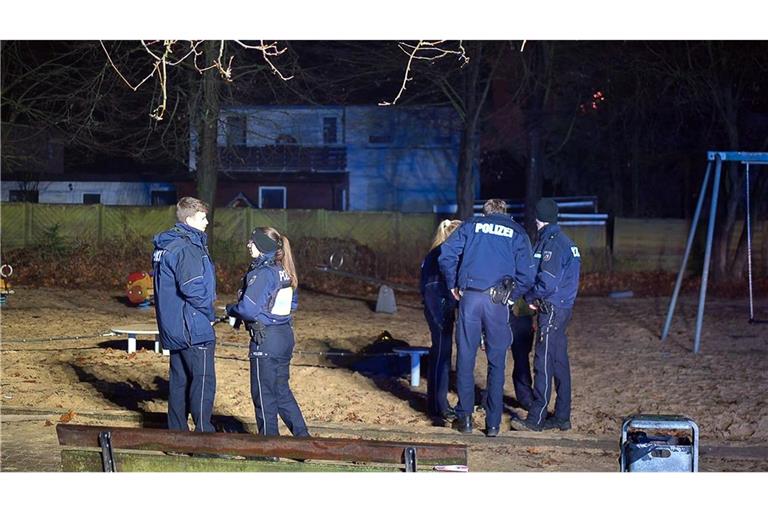 Ein 18-Jähriger kam auf einem Spielplatz ums Leben.