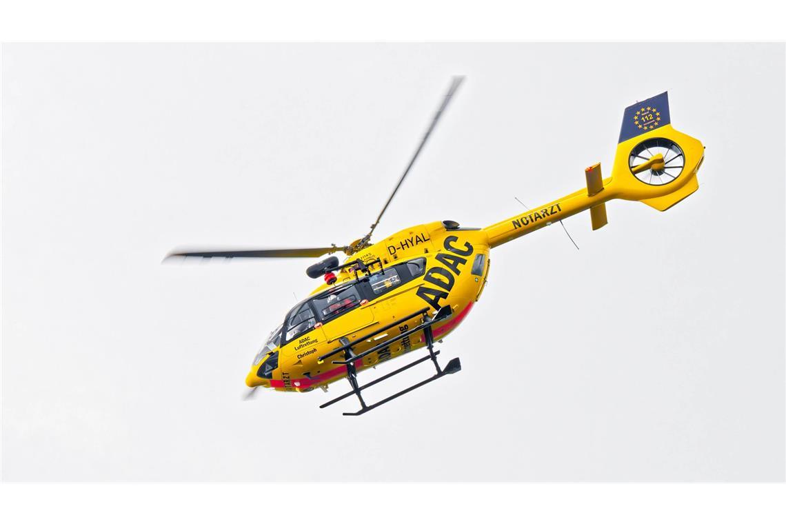 Ein 45-jähriger Motorradfahrer ist auf der B 492 schwer verletzt und mit einem Rettungshubschrauber abtransportiert worden. (Symbolbild)