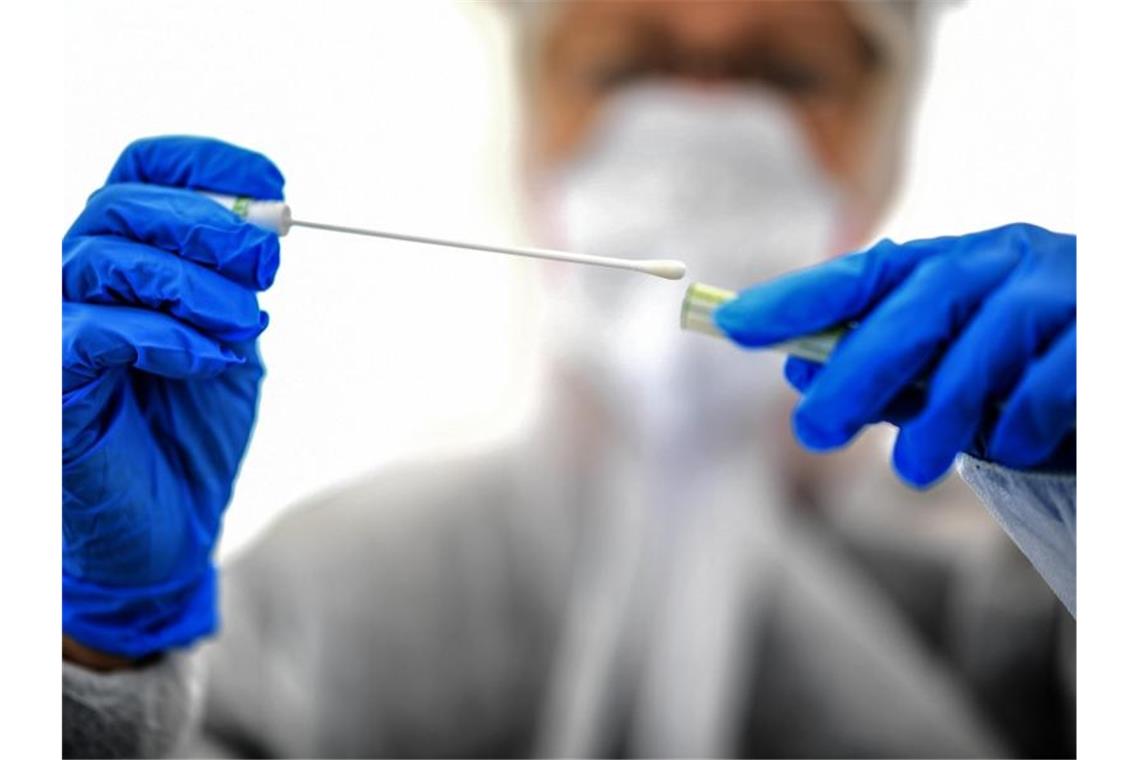 Besucher-Tests setzen Pflegeheime unter Druck