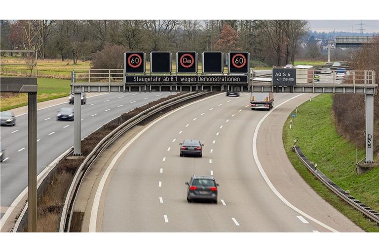 Ein Ärgernis für viele: Mittelspurschleicher auf der Autobahn.