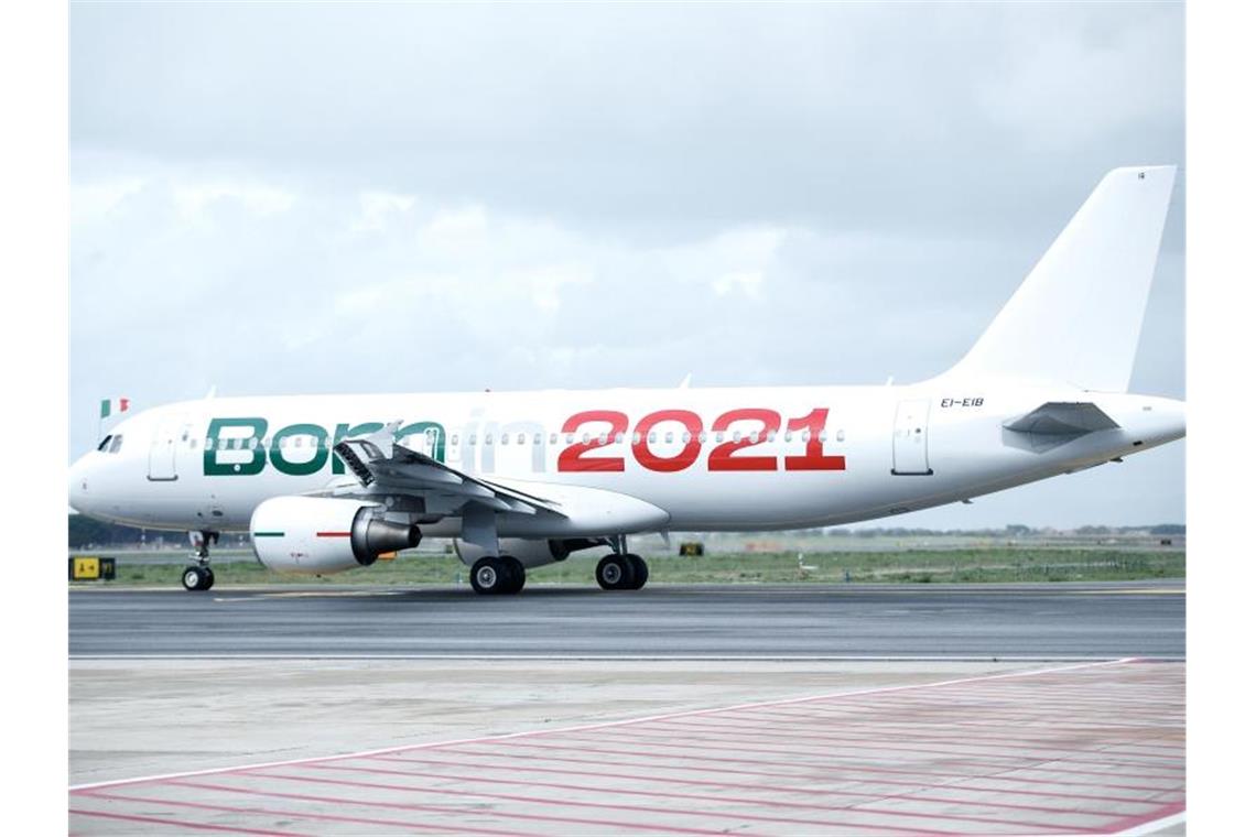 Ein Airbus A320 der neuen italienischen Fluglinie Ita Airways auf dem Flughafen Fiumicino bei Rom. Foto: Roberto Monaldo/LaPresse via ZUMA Press/dpa