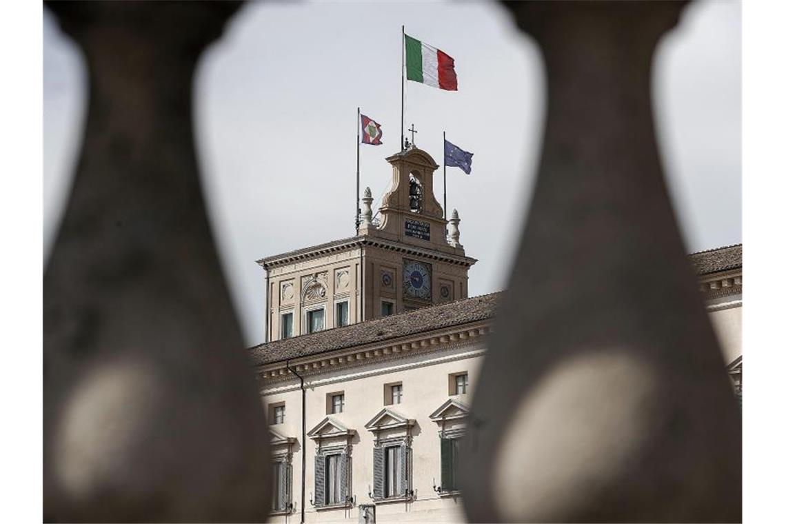 Italien vor Wahl des Staatsoberhauptes: Hält die Regierung? Ein alter Bekannter bringt sich im Rennen um den Quirinalspalast in Rom ins Spiel. Foto: Riccardo Antimiani/ANSA/dpa