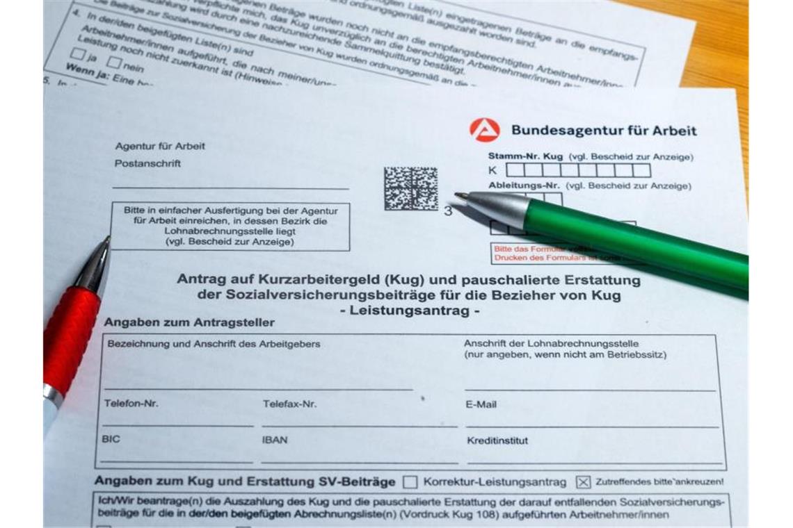 Ifo: Kurzarbeit steigt kräftig Ein Antragsformular der Bundesagentur für Arbeit für Kurzarbeitergeld. Foto: Jens Büttner/dpa